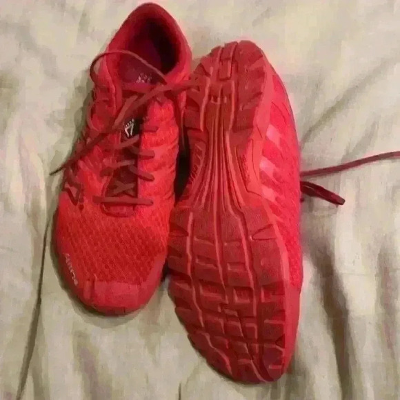 F-Lite 240 Standard Fit Running Shoe - Men's size 9 - Picture 4 of 7